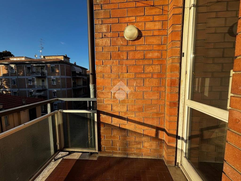 Appartamento a Reggio emilia in Via Antonio Urceo Codro, 8 - Foto 5