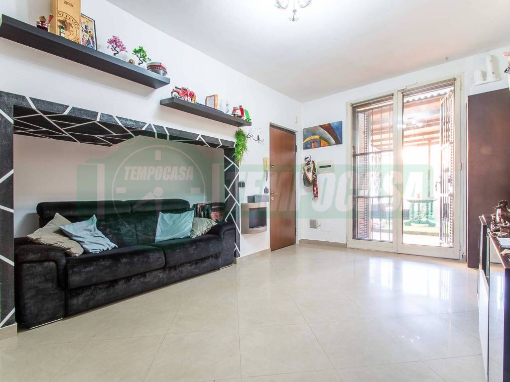 Appartamento a Origgio in Via Badia, 8 - Foto 2