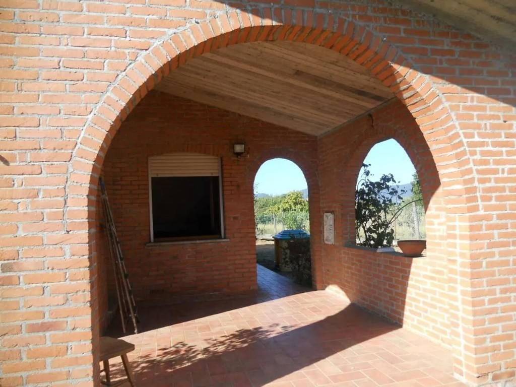 Villa a Luni in Via Cerchio, 44 - Foto 2