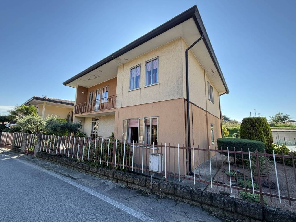 Casa indipendente a Pernumia in Via Savellon, 33 - Foto 2