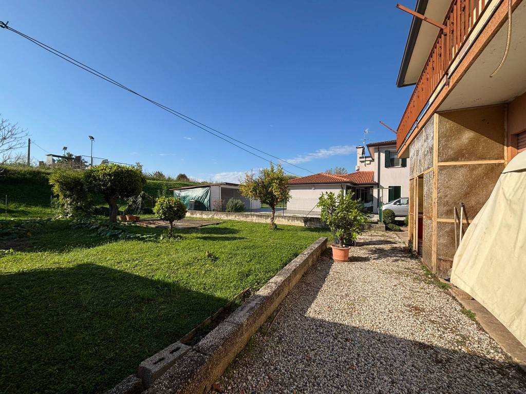 Casa indipendente a Pernumia in Via Savellon, 33 - Foto 4