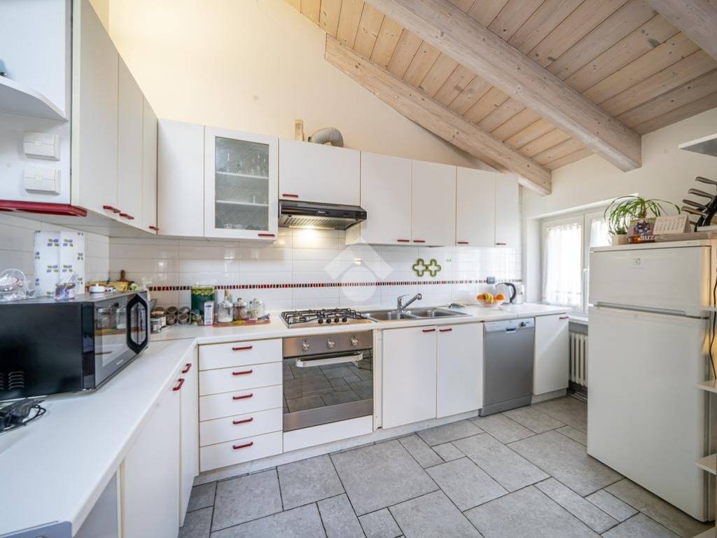 Appartamento a Trento in Via Gocciadoro, 44 - Foto 4
