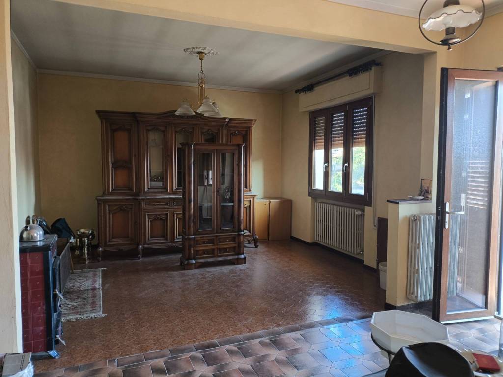 Villa a Monsummano terme in Piazza Giuseppe Giusti, 55 - Foto 2