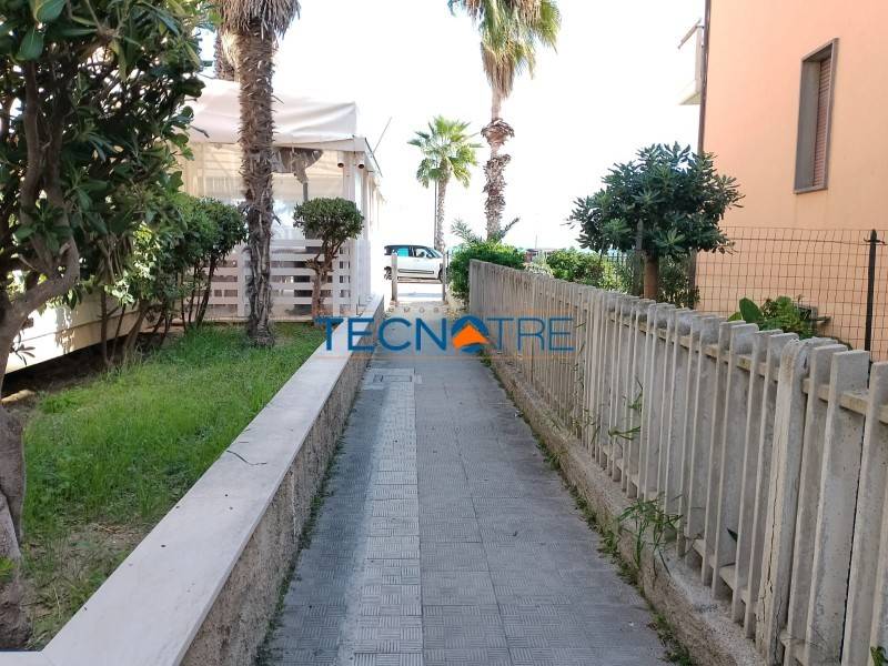 Appartamento a Martinsicuro in Lungomare Europa, 118 - Foto 3