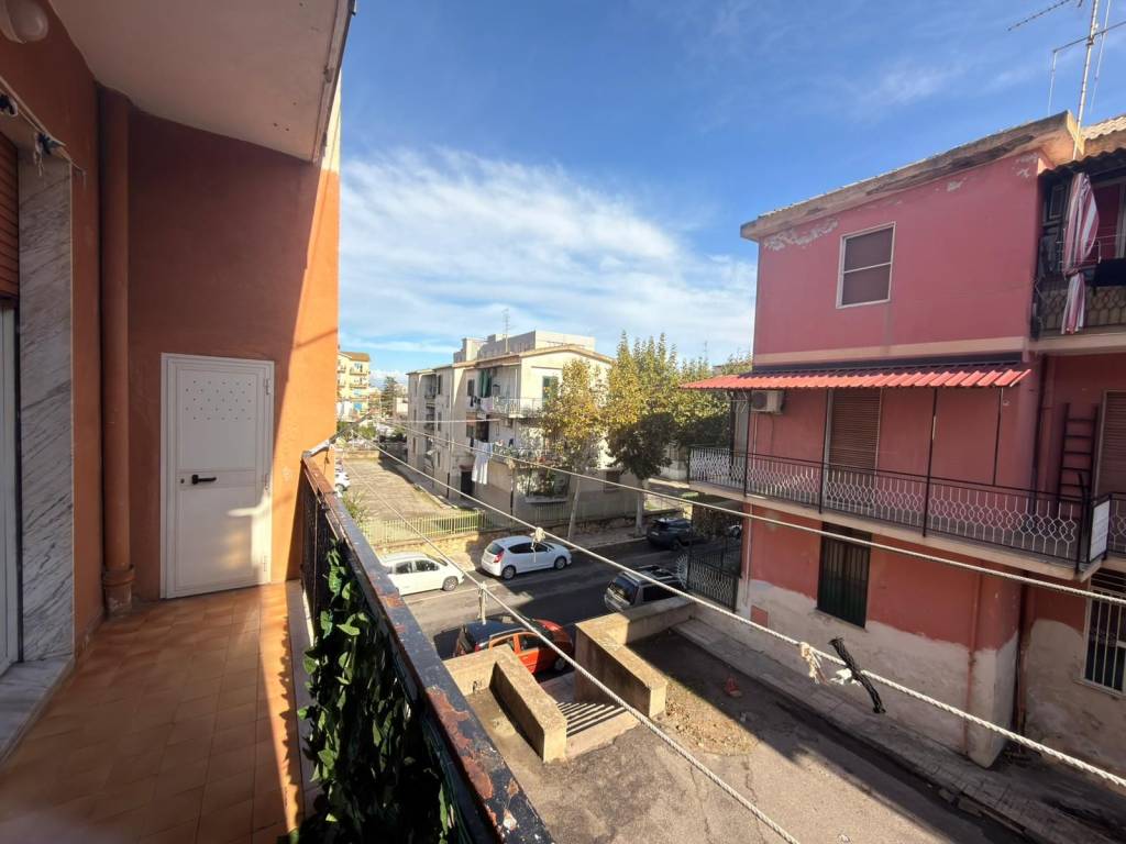 Appartamento a Crotone in Via S. Francesco, 9 - Foto 2