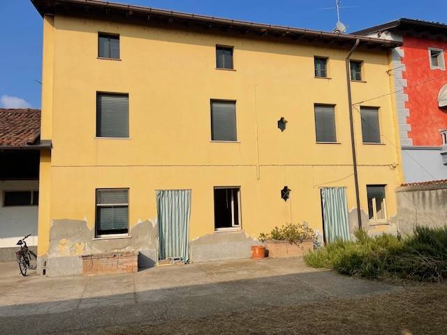 Rustico / casale a Monte cremasco in Via Santi Nazario e Celso, 23 - Foto 2