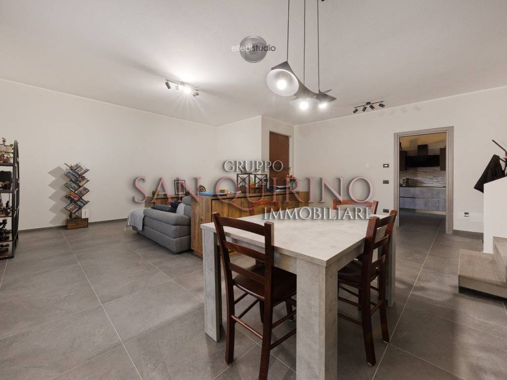 Villa a Rolo in Via Giuseppe Di Vittorio, 14 - Foto 2