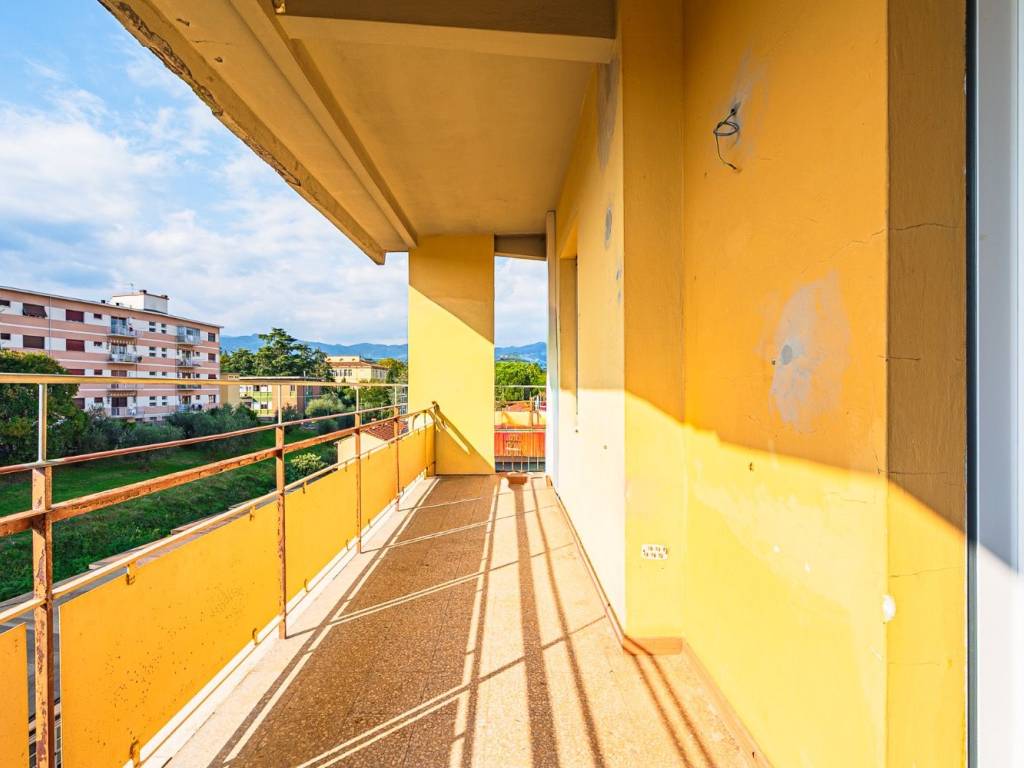 Appartamento a Pistoia in Via Vecchio Oliveto - Foto 2