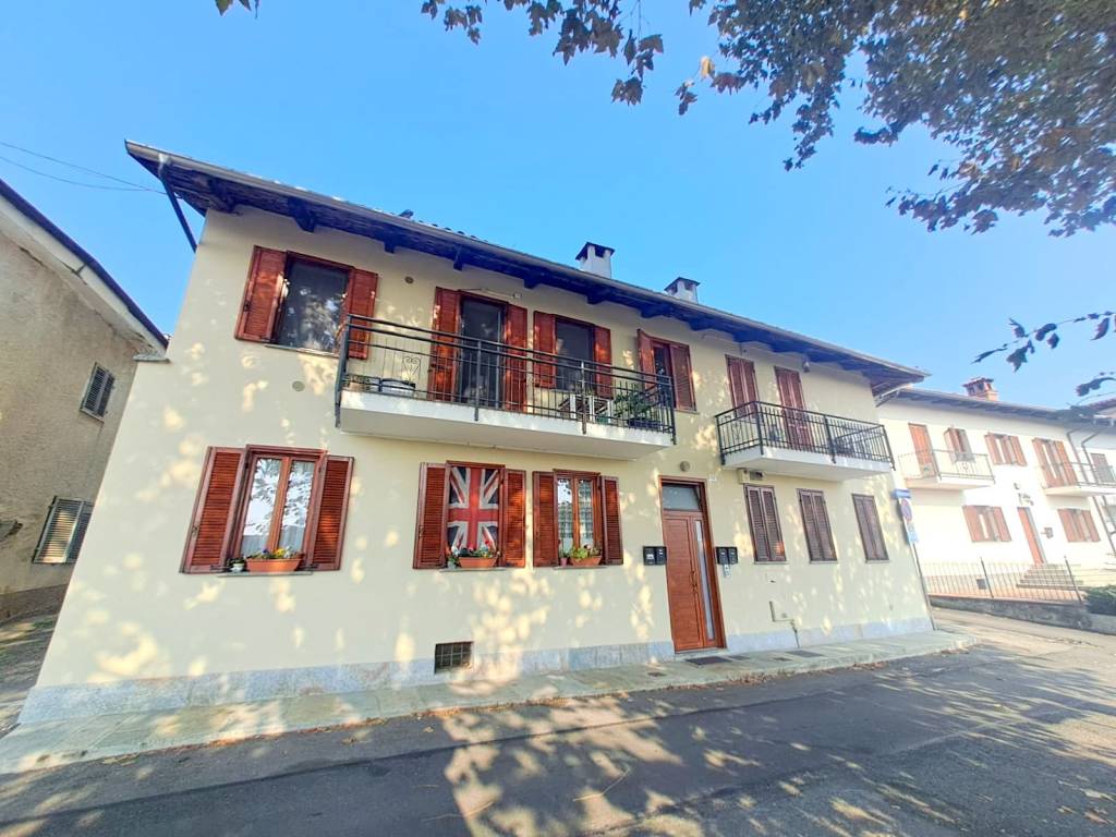 Appartamento a Pinerolo in Via Rubeo, 25 - Foto 2