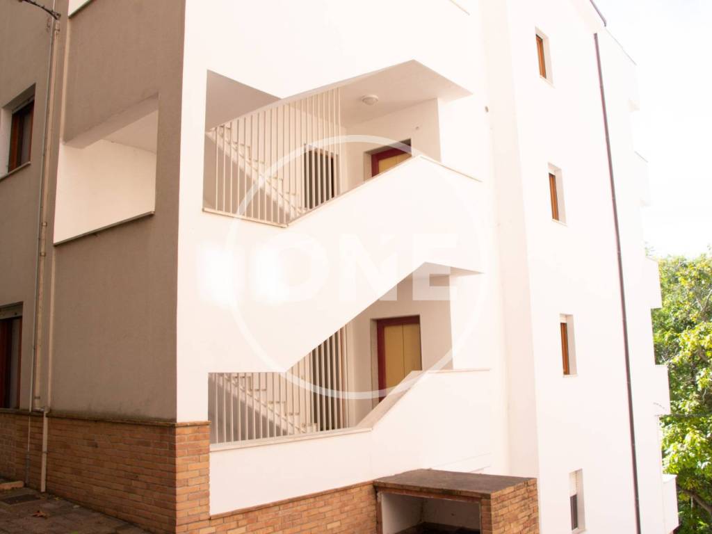 Palazzo / stabile a Chieti in Viale Gran Sasso, 1 - Foto 4