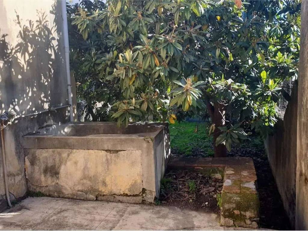 Villa a Giarre in Via Nicolò Tommaseo No Number - Foto 2