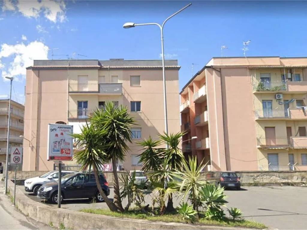 Appartamento a Giarre in Via Silvio Pellico, 25 - Foto 2