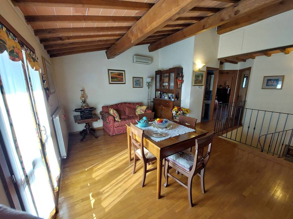 Appartamento a Pistoia in Via Gora e Barbatole - Foto 4