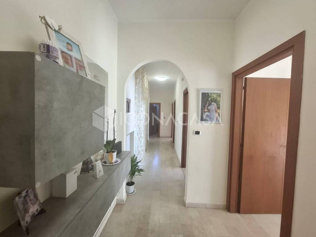Appartamento a Adelfia in Via Domenico Nicolai, 127 - Foto 4