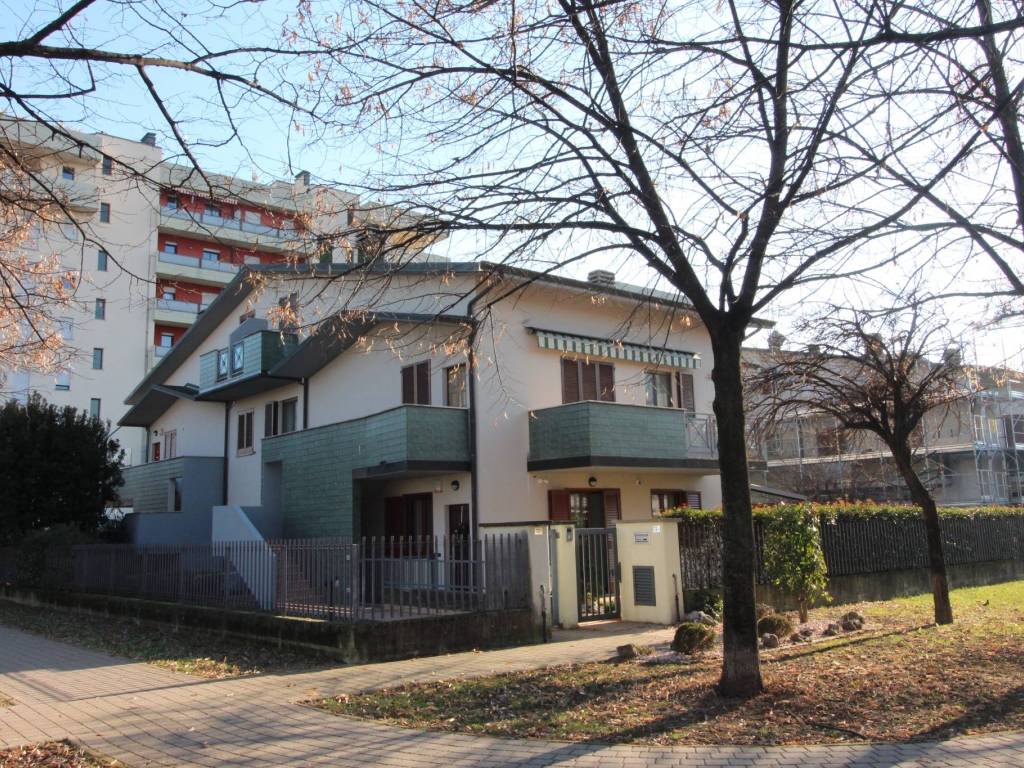 Appartamento a Dalmine in Via Cherubini, 12 - Foto 2