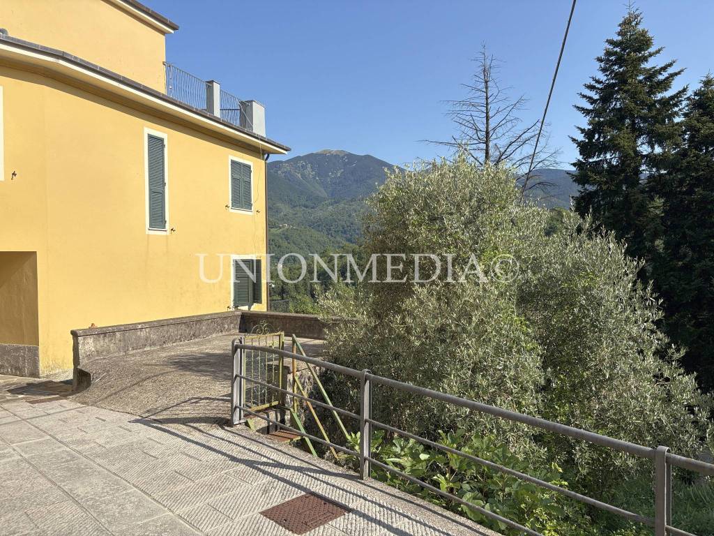Casa indipendente a Sesta godano in Via Costa a Pignona, 19 - Foto 2