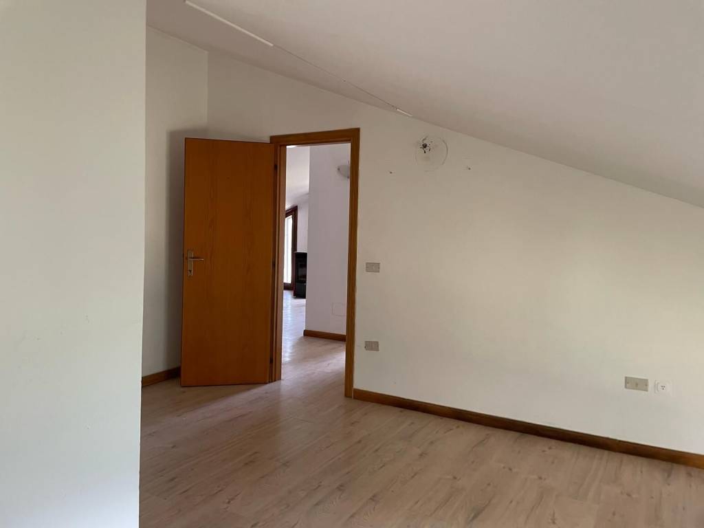 Attico / mansarda a Tavullia - Foto 5
