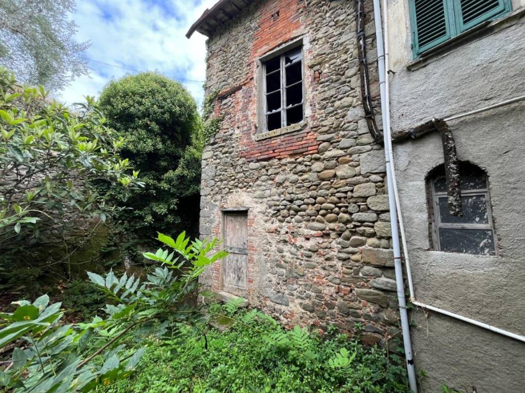 Casa indipendente a Pescia in Via del Pozzetto - Foto 3