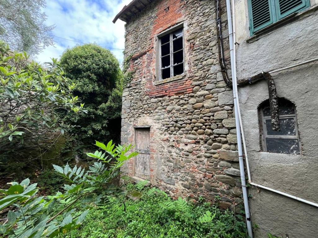 Casa indipendente a Pescia in Via del Pozzetto - Foto 5