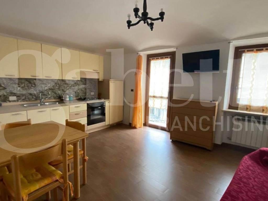 Appartamento a Bardonecchia in Via G. F. Medail, 93 - Foto 4