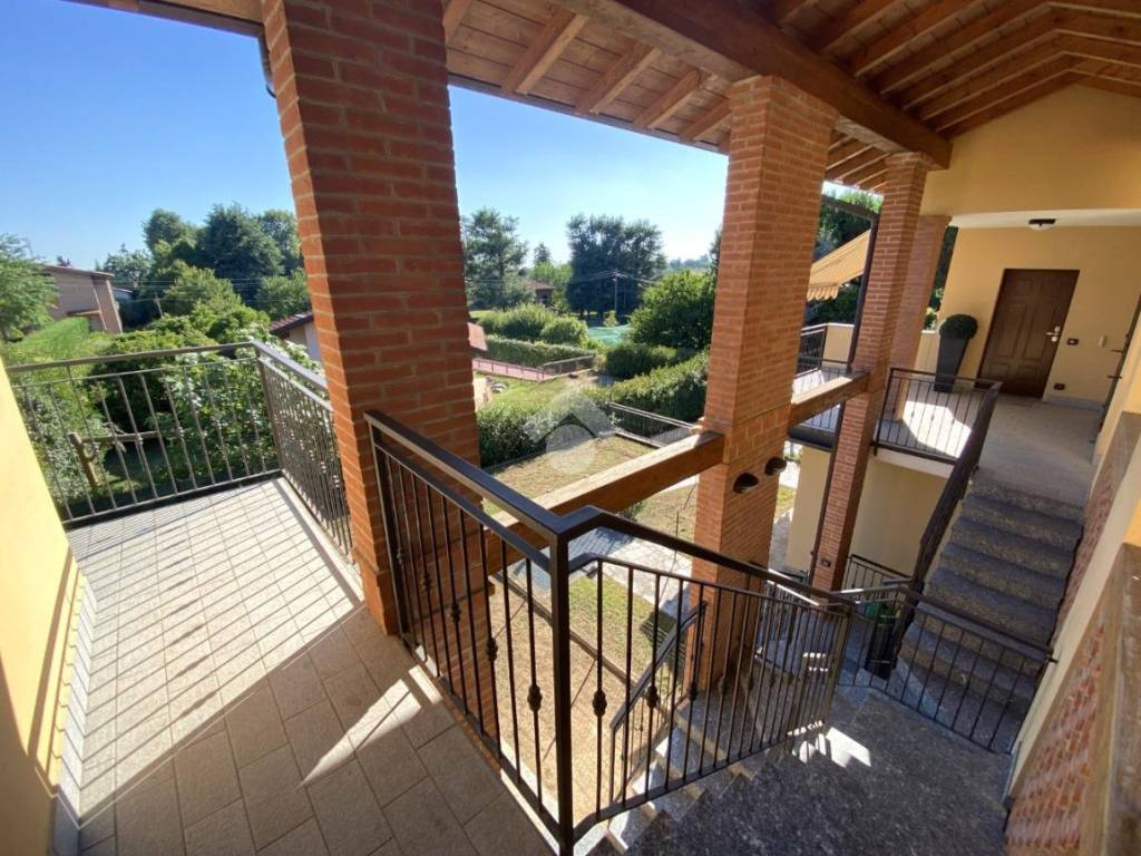 Appartamento a Merate in Via Michelangelo Buonarroti, 41 - Foto 2