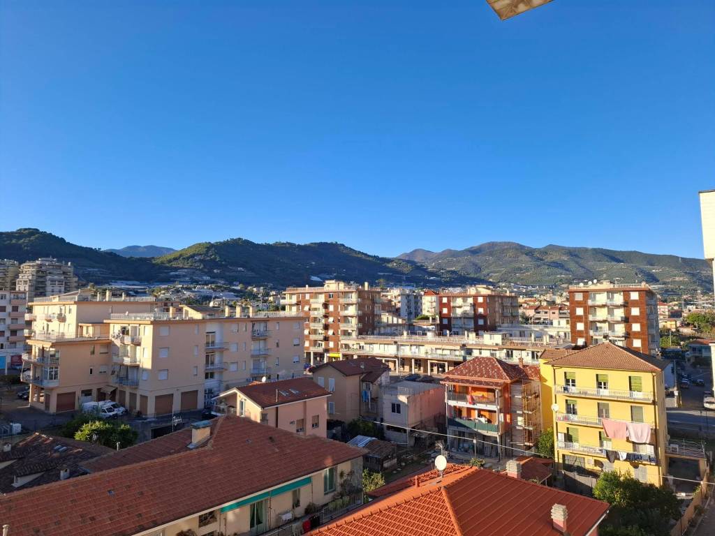 Appartamento a Taggia in Via Bent. Amilcare Nuvolone, 33 - Foto 5