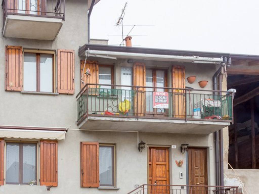 Appartamento a La valletta brianza in VIA GALLAVRESI, 8 - Foto 2