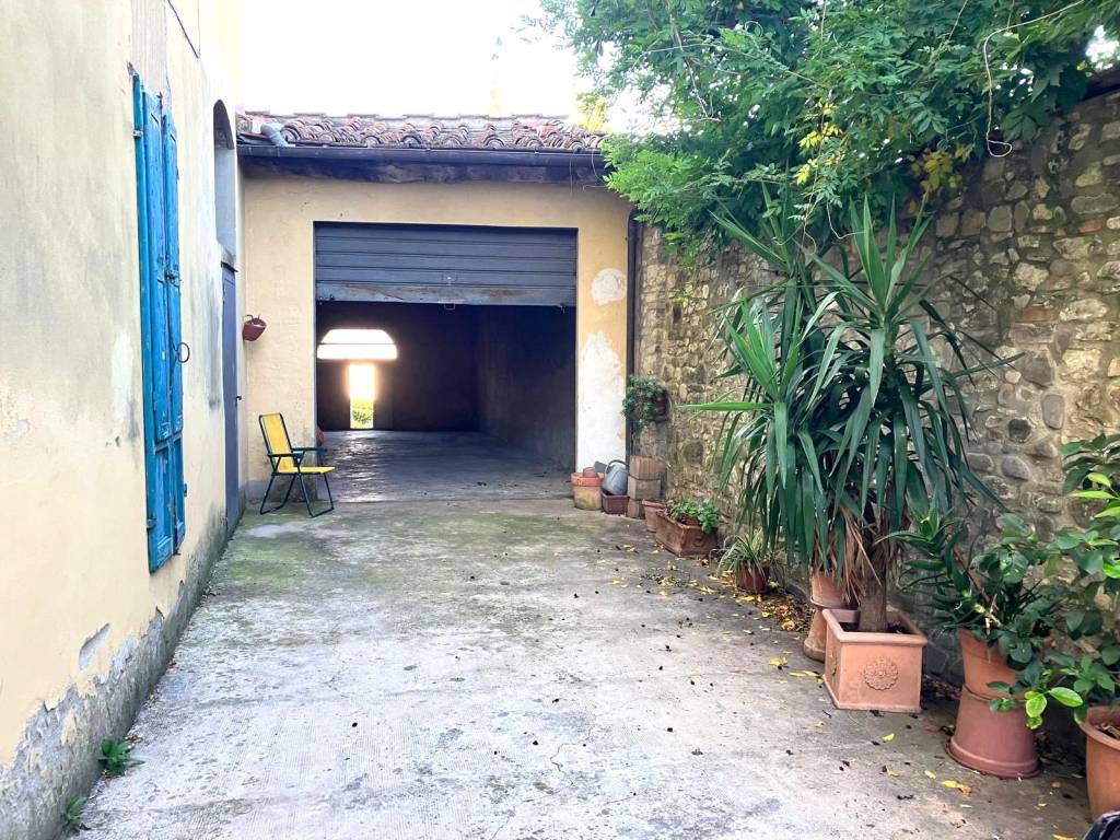 Box / garage a Fiesole in Via Aretina, 300 - Foto 2