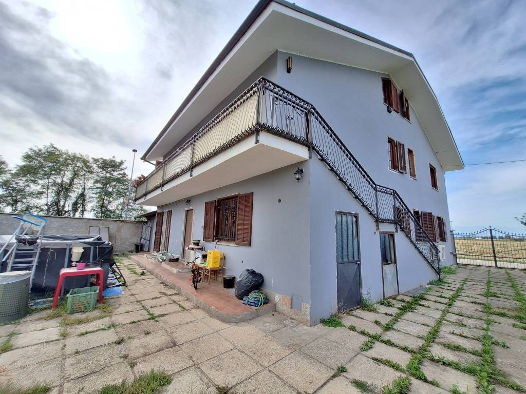 Villa a Caramagna piemonte in Strada Tetti Sotto - Foto 3