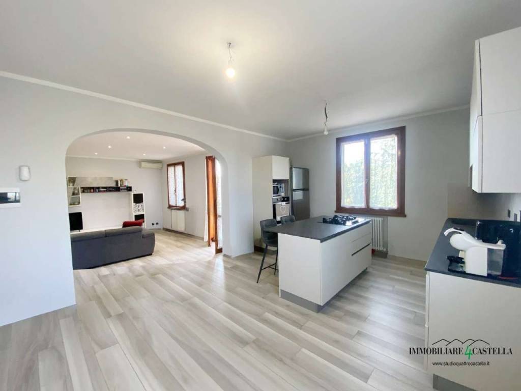Appartamento a Quattro castella in piazza Matteotti 9 - Foto 3