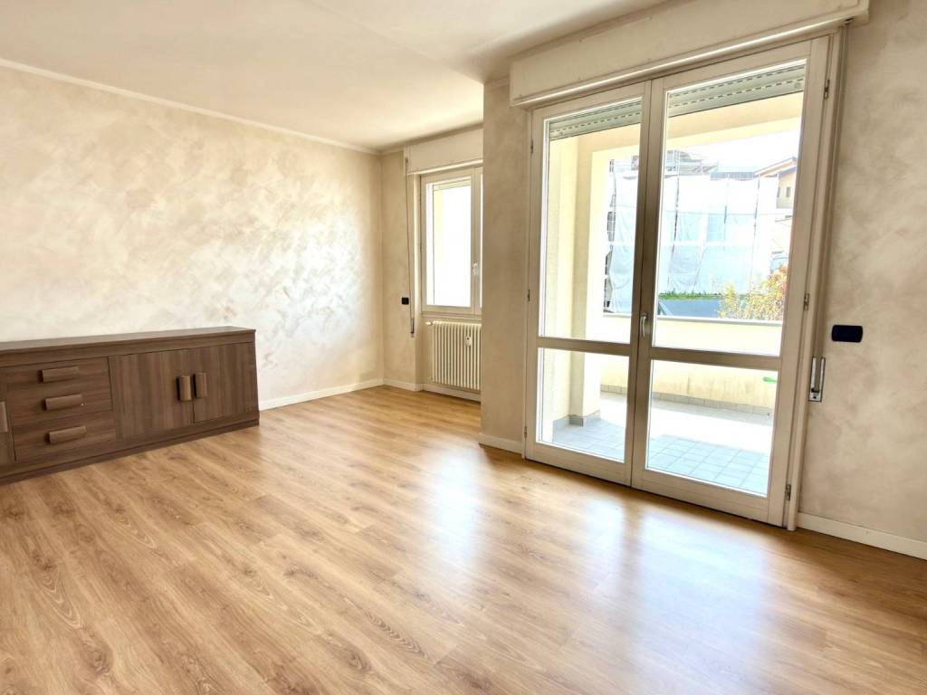 Appartamento a Morbegno in Via Pietro Paolo Parravicini, 26 - Foto 4