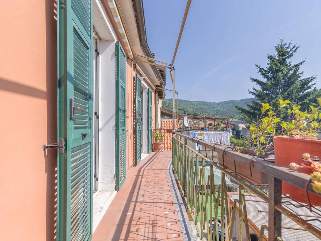 Appartamento a Finale ligure in Via per Feglino, 1 - Foto 4