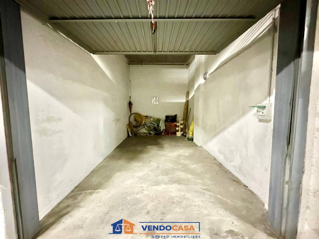 Box / garage a Loano in Viale Enrico Toti, 69 - Foto 4