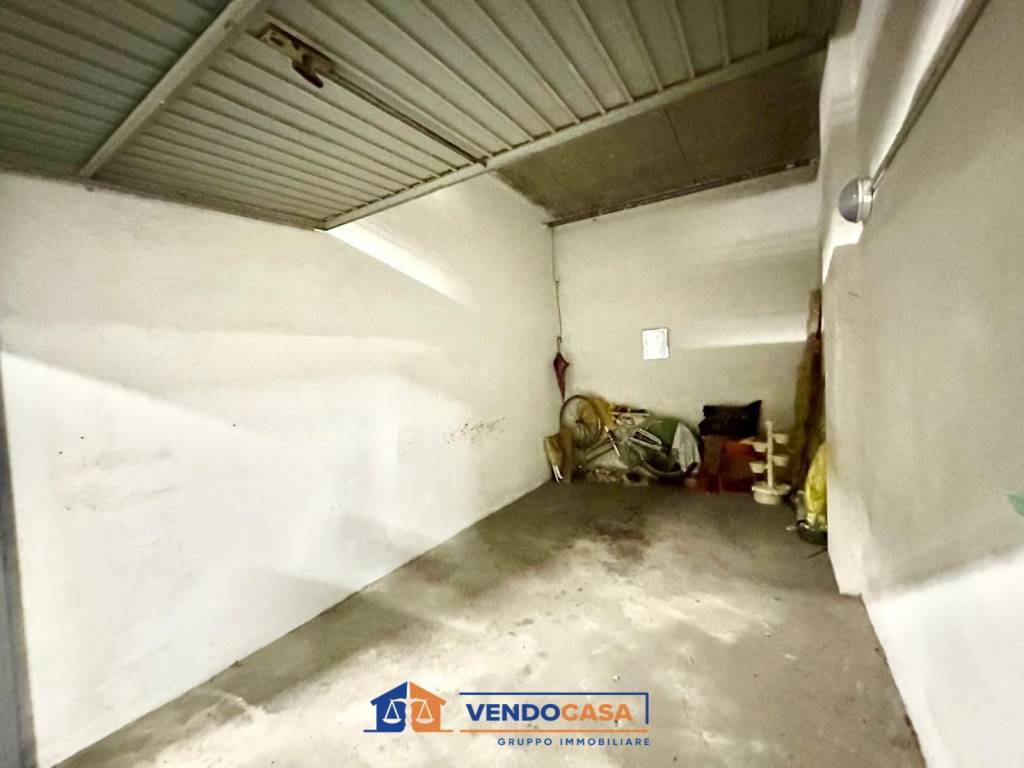 Box / garage a Loano in Viale Enrico Toti, 69 - Foto 5