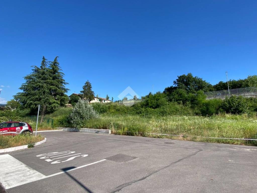 Terreno a Caprino veronese in PIAZZA STRINGA - Foto 5