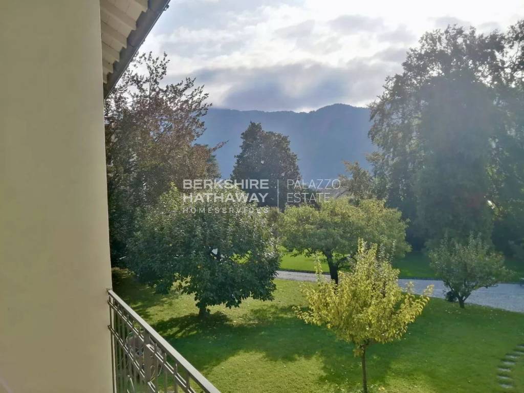 Villa a Cernobbio in Via della Libertà - Foto 3
