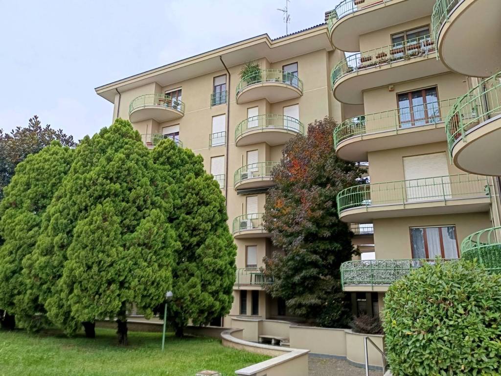 Appartamento a Bareggio in Via Piave, 69 - Foto 2