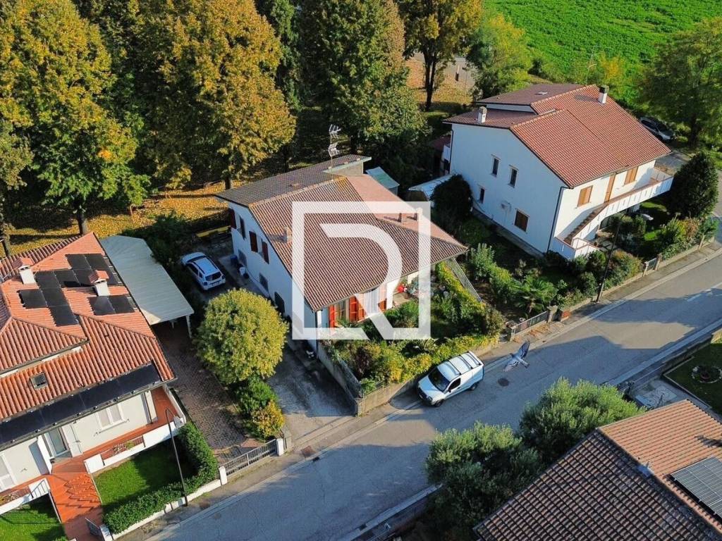Villa a Ravenna in Via Salvo D'Acquisto, 3 - Foto 4