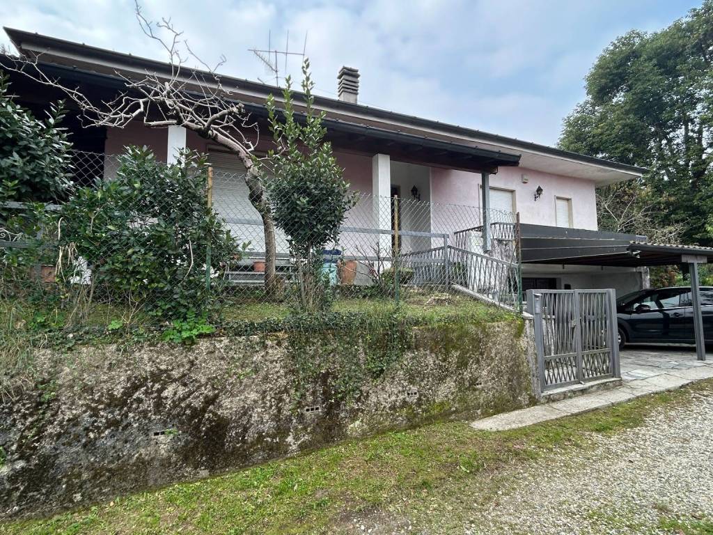 Villa a Besozzo - Foto 2