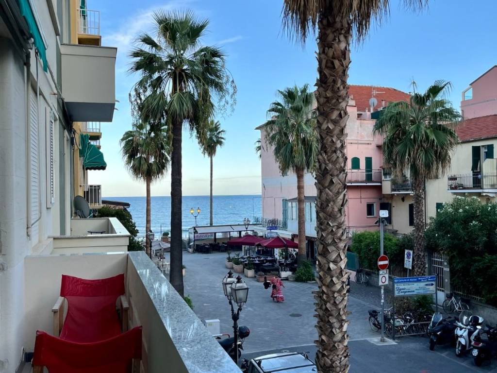 Appartamento a Alassio in Corso Armando Diaz, 4 - Foto 3