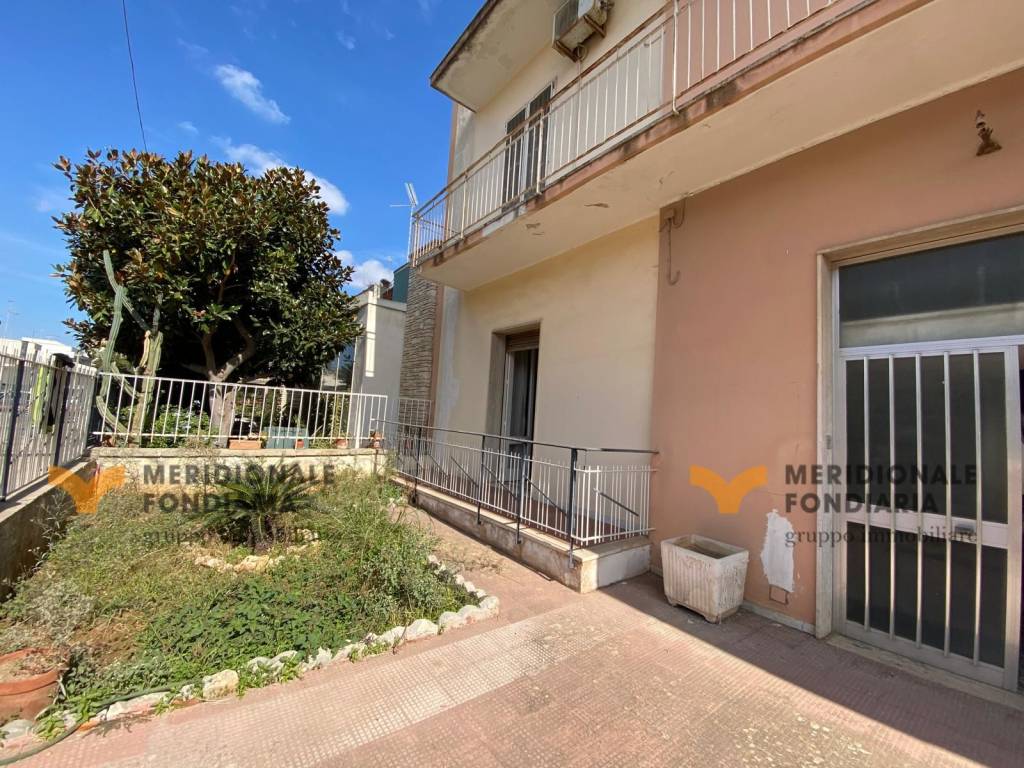 Villa a Lecce in Via Giovanni De Rosis, 3 - Foto 2