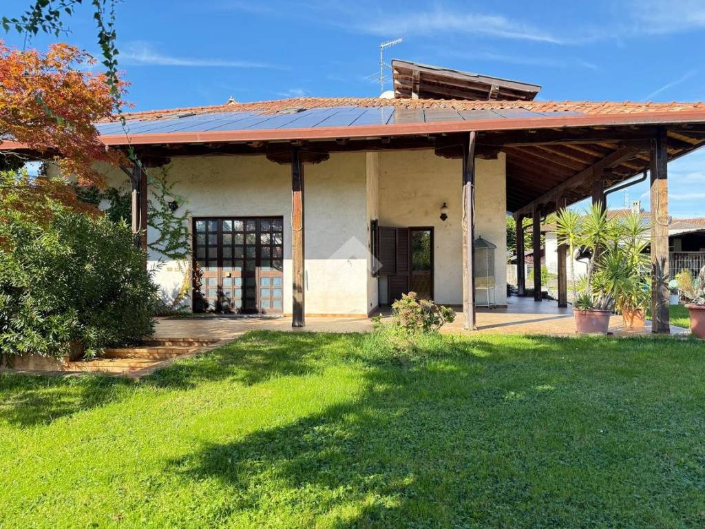 Villa a Osoppo in Via san daniele, 69 - Foto 3