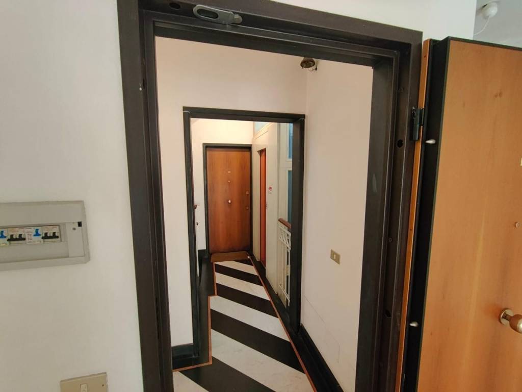 Appartamento a Chiavari in Via Vittorio Veneto, - Foto 2