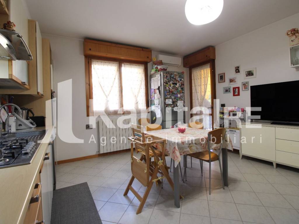 Appartamento a Budrio in Viale I Maggio, 20 - Foto 2