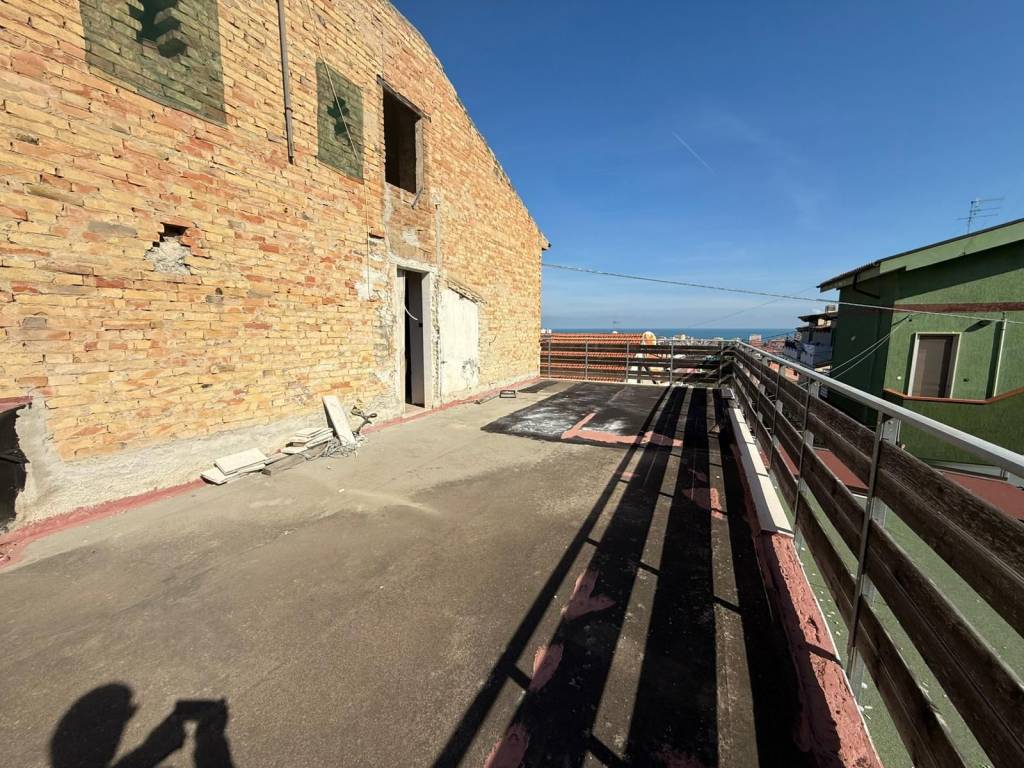 Appartamento a Montesilvano in Via Massimo d'Azeglio - Foto 4