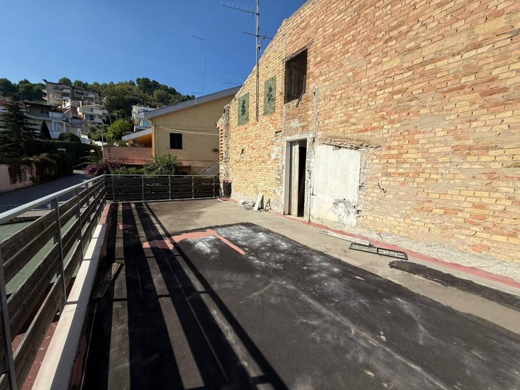 Appartamento a Montesilvano in Via Massimo d'Azeglio - Foto 5