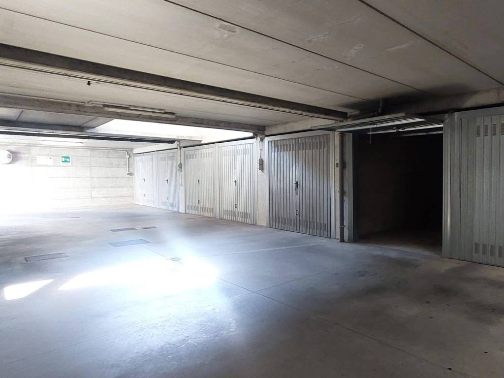 Box / garage a Chieri in Via della Gualderia, 5 - Foto 2