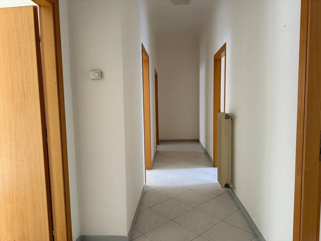 Appartamento a Caltanissetta in Via Pier Maria Rosso di San Secondo, 20 - Foto 2