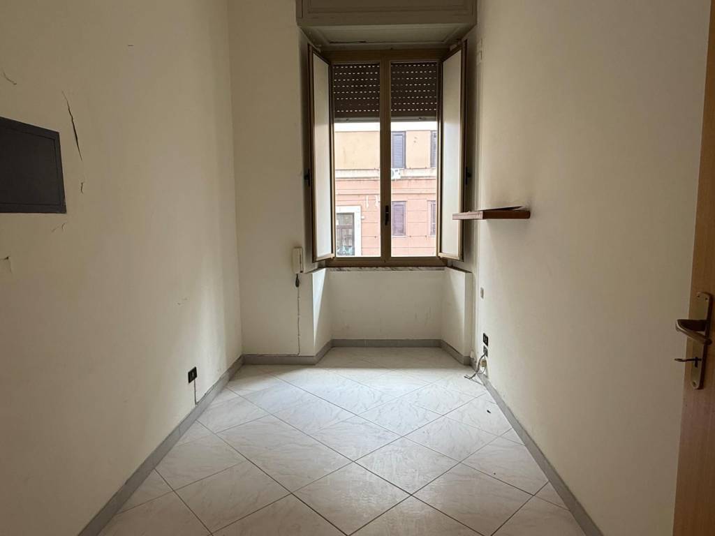 Appartamento a Caltanissetta in Via Pier Maria Rosso di San Secondo, 20 - Foto 3