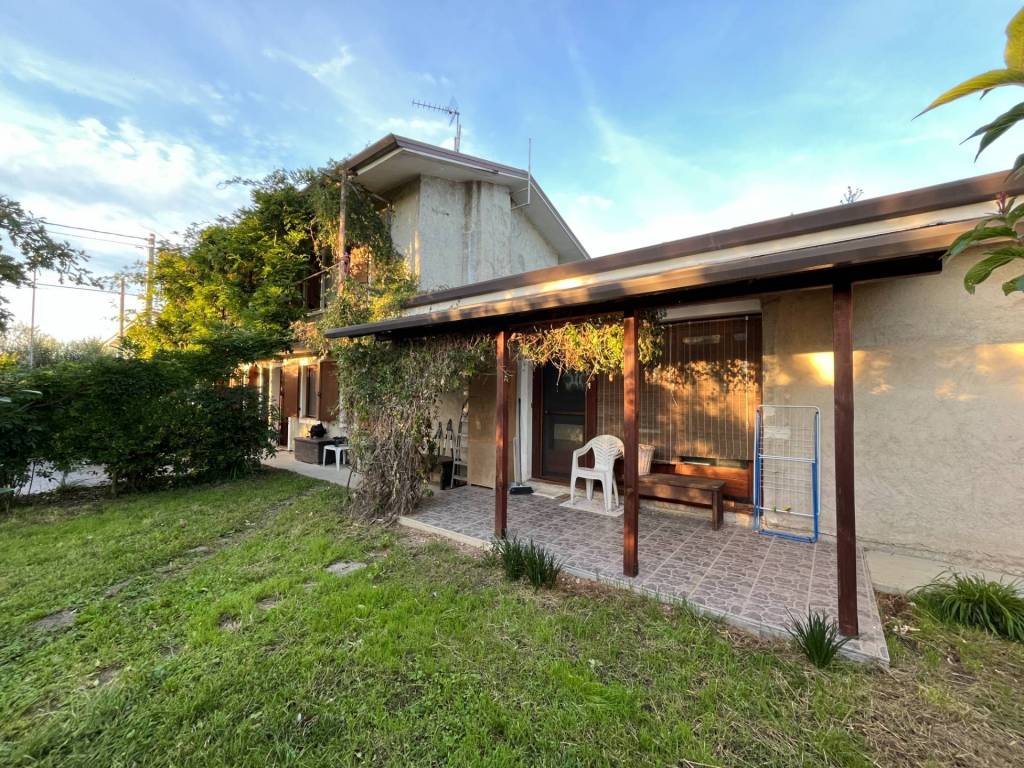 Villa a San floriano del collio in LOCALITà GIASBANA, 8 - Foto 3